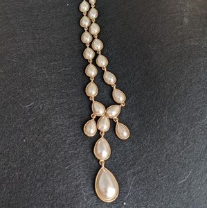 White and gold drop necklace